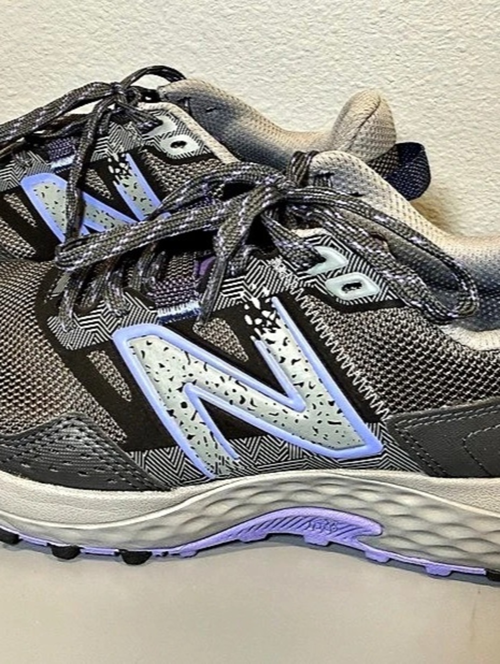 New Balance Fresh Foam 410 v8 Women's Athletic Shoes US 7 Brand New